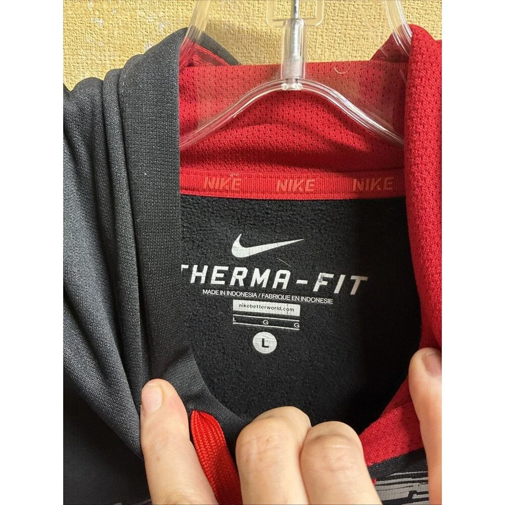 Nike Therma-FIT Hoodie Mens L Black Red Pullover Big Swoosh Logo 749517-010